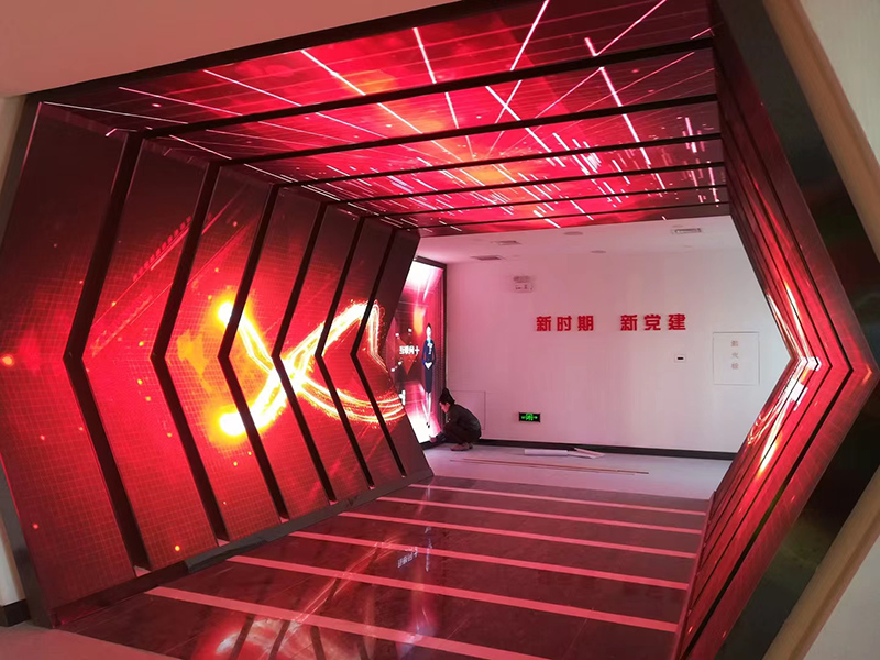 想給店鋪裝個(gè)LED顯示屏，該怎么選分辨率？是不是分辨率越高畫(huà)質(zhì)就一定越好？